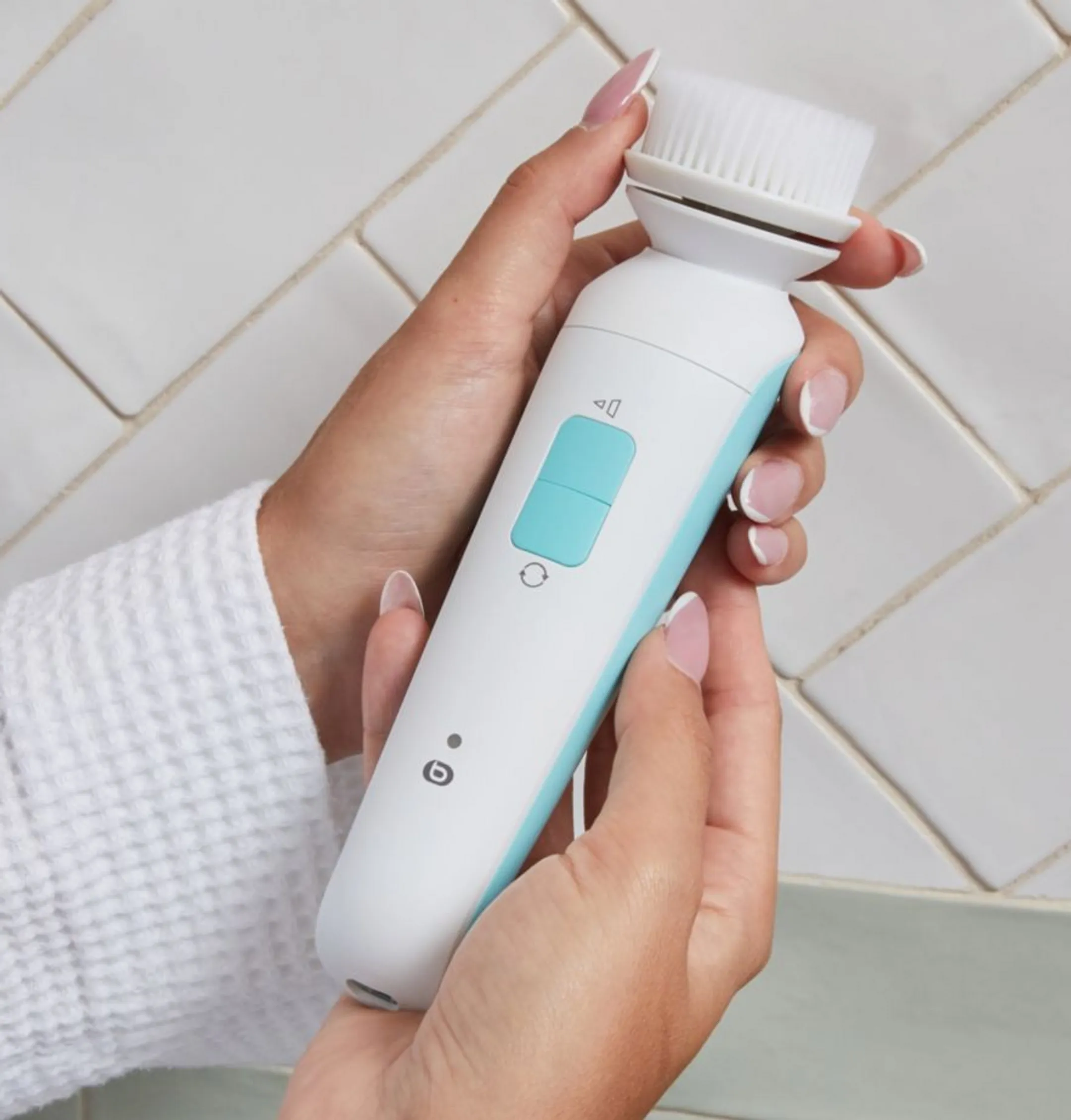 Essentiel-B Gezichtsreinigingsborstel EBF3 image